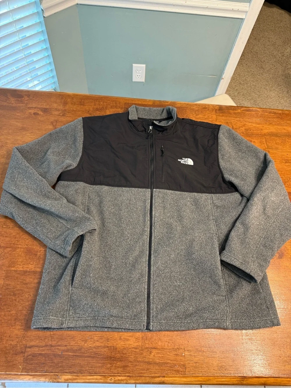 The North Face Men's Highest Peak Full-Zip Heavyweight Fleece Jacket Gray Black